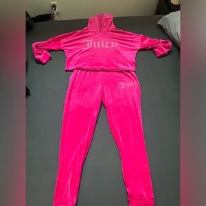 NWOT Juicy Couture Velour Sweat Suit 💖